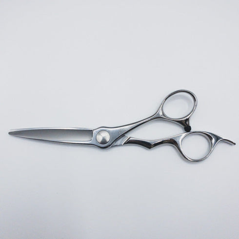 新品同様【シザーズジャパンSCISSORS JAPAN】S オーバル LSBS加工 シザー ドライカット 美容ハサミ 美容師5.5インチ 中古 sc263