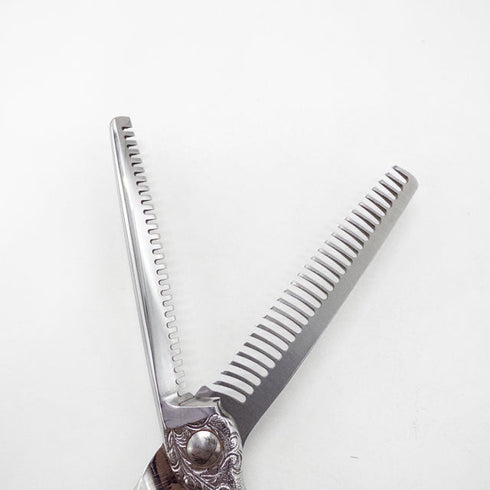 【ナルトシザーズ ナルトシザーNARUTO SCISSORS】二梳きヘネシーブーメランS27唐草 オフセット シザー セニング 美容ハサミ すきばさみ 美容師 理容師 約10% 右利き 5.8インチ 中古 sc2656