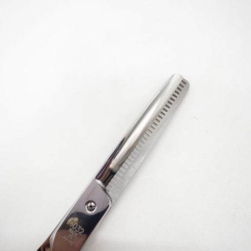 美品【ヒカリシザーズHIKARI光シザーHIKARI SCISSORS】6032 オフセット シザー セニング 美容ハサミ すきばさみ 美容師 理容師 約40% 右利き 6インチ 中古 sc2661