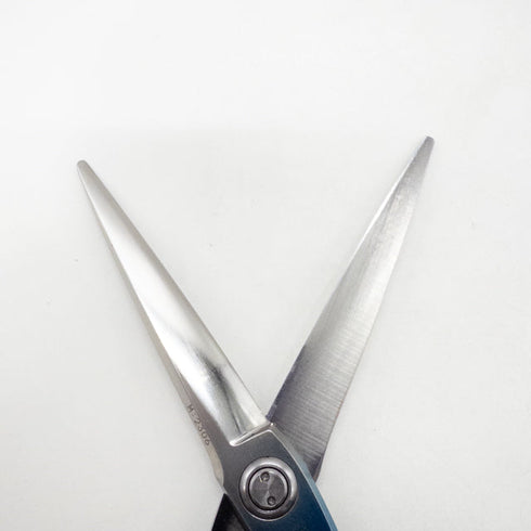 【トギノンTOGINON】NEOシャークライト2020モデル シザー オフセット 理容 美容ハサミ 美容師 理容師 右利き 6インチ 中古 sc2671