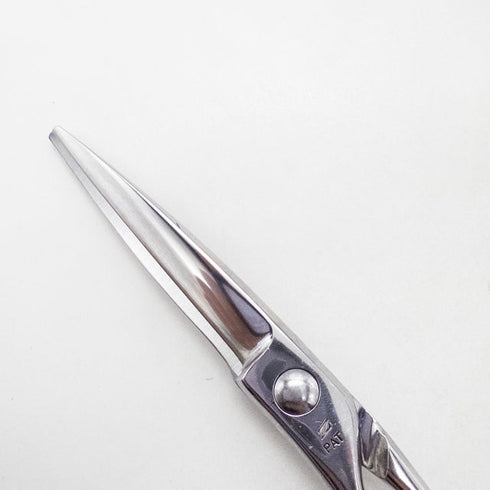 【ナルトシザーズ ナルトシザーNARUTO SCISSORS】ヘネシーS シザー オフセット 理容 美容ハサミ 美容師 理容師 左利き 5.5インチ 中古 sc2678