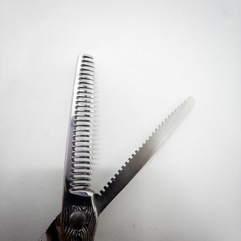 【ナルトシザーズ ナルトシザーNARUTO SCISSORS】二梳きヘネシースケルトー木目 オフセット シザー セニング 美容ハサミ すきばさみ 美容師 理容師 約10% 右利き 5.8インチ 中古 sc2682