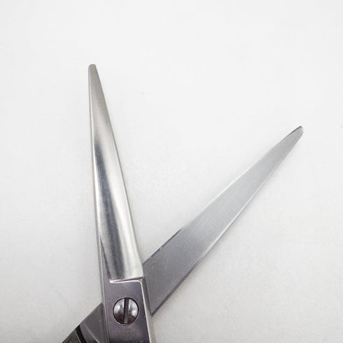 【キクオオカワKIKU OKAWA】53N COBALT シザー メガネ 理容 美容ハサミ 美容師 理容師 右利き 5.3インチ 中古 sc2700