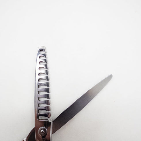 【トギノンTOGINON】EQUALIZER6.3イコライザー メガネ シザー セニング 美容ハサミ すきばさみ 美容師 理容師 約50% 右利き 6.3インチ 中古 sc2714