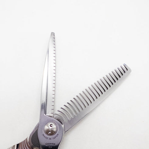 【トギノンTOGINON】プレミアムクイーンスター5.8 メガネ シザー セニング 美容ハサミ すきばさみ 美容師 理容師 約17% 右利き 5.8インチ 中古 sc2719