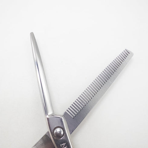 【ナルトシザーズ ナルトシザーNARUTO SCISSORS】デザインカットS オフセット シザー セニング 美容ハサミ すきばさみ 美容師 理容師 約35~45% 右利き 6インチ 中古 sc2749