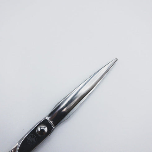 【フライングシザーズFLYING SCISSORS】クサナギ草薙 シザー オフセット 理容 美容ハサミ 美容師 理容師 右利き 6インチ 中古 sc275