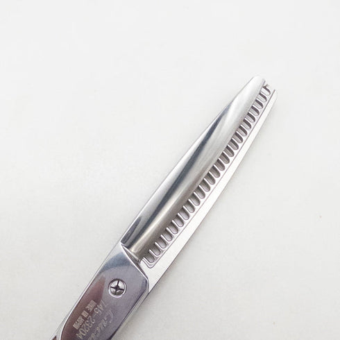 美品【ヒカリシザーズHIKARI光シザーHIKARI SCISSORS】Lucisルーキス 745 メガネ シザー セニング 美容ハサミ すきばさみ 美容師 理容師 約20% 右利き 6インチ 中古 sc2768