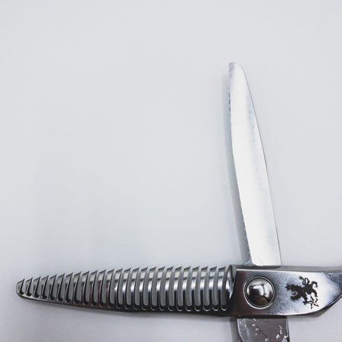 【トラックスシザーズ トラックスシザーTRACKS SCISSORS】KEEP25 メガネ シザー セニング 美容ハサミ すきばさみ 美容師 理容師 約20~25% 右利き 6インチ 中古 sc284