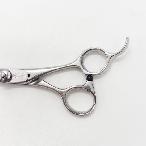 【菊水kikusui】ULTIMA 1/2 5.5 シザー オフセット 理容 美容ハサミ 美容師 理容師 右利き 5.5インチ 中古 sc2848