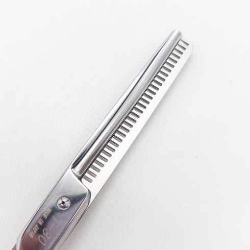 【ヒカリシザーズHIKARI光シザーHIKARI SCISSORS】T-30 メガネ シザー セニング 美容ハサミ すきばさみ 美容師 理容師 約30~35% 右利き 5.7インチ 中古 sc2878