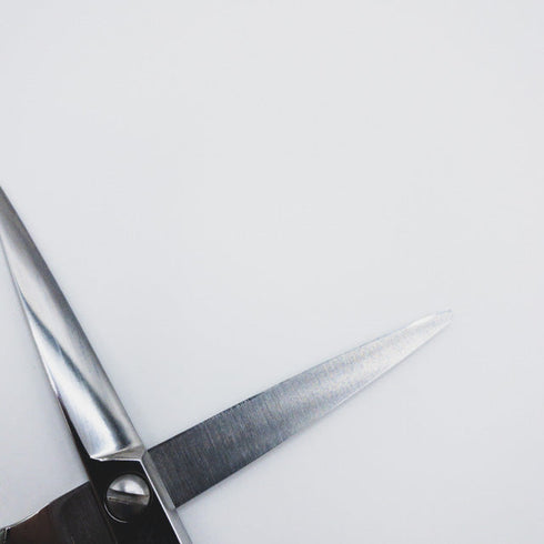 【ヒカリシザーズHIKARI光シザーHIKARI SCISSORS】E-5.5 シザー メガネ 理容 美容ハサミ 美容師 理容師 右利き 5.5インチ 中古 sc292