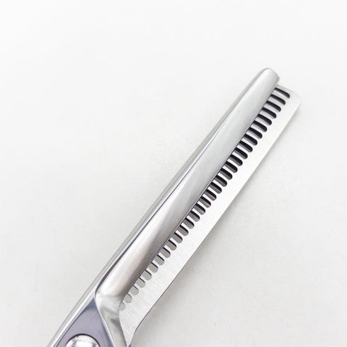 【ナルトシザーズ ナルトシザーNARUTO SCISSORS】二梳きヘネシーラムールS31 オフセット シザー セニング 美容ハサミ すきばさみ 美容師 理容師 約20~25% 右利き 5.8インチ 中古 sc2993