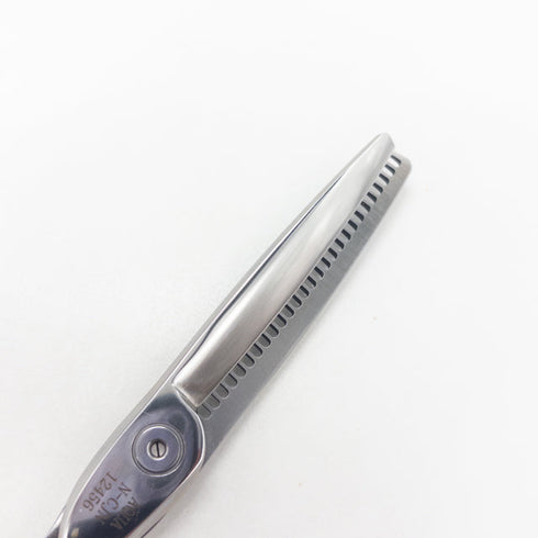 【MERITメリット山神剣】AQUA N-CJN オフセット シザー セニング 美容ハサミ すきばさみ 美容師 理容師 約20% 右利き 6インチ 中古 sc3009