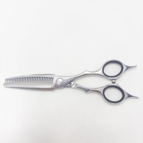 【シザーズジャパンSCISSORS JAPAN】QSRS25%29i18Y メガネ シザー セニング 美容ハサミ すきばさみ 美容師 理容師 約20~25% 右利き 5.8インチ 中古 sc3037