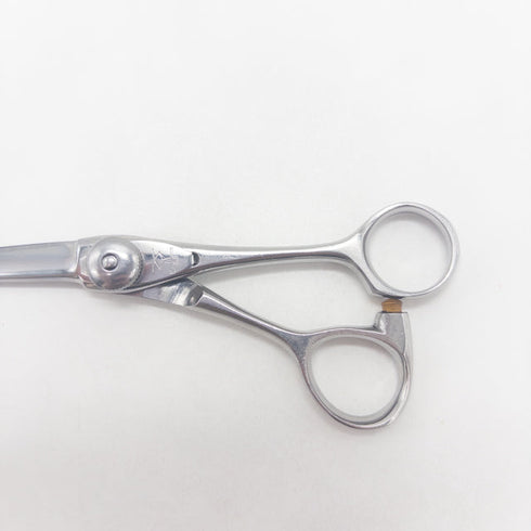 【ナルトシザーズ ナルトシザーNARUTO SCISSORS】ヘネシー シザー オフセット 理容 美容ハサミ 美容師 理容師 右利き 5.3インチ 中古 sc3041