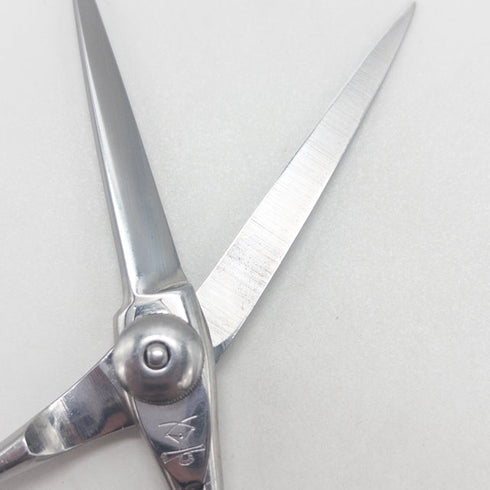 【ナルトシザーズ ナルトシザーNARUTO SCISSORS】ヘネシー シザー オフセット 理容 美容ハサミ 美容師 理容師 右利き 5.3インチ 中古 sc3041