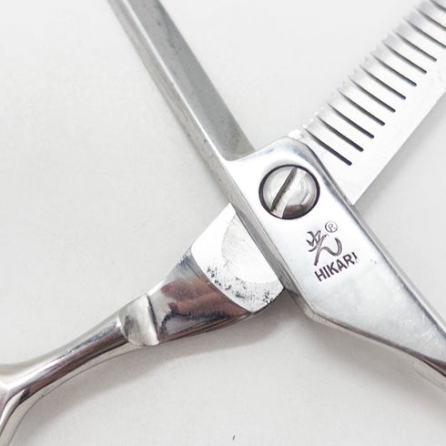 【ヒカリシザーズHIKARI光シザーHIKARI SCISSORS】726 オフセット シザー セニング 美容ハサミ すきばさみ 美容師 理容師 約60~70% 右利き 5.7インチ 中古 sc3132