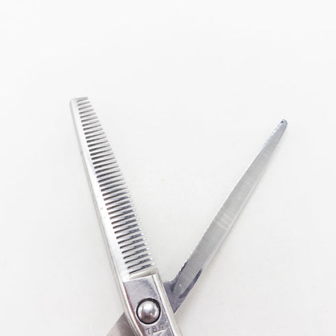 【ナルトシザーズ ナルトシザーNARUTO SCISSORS】 オフセット シザー セニング 美容ハサミ すきばさみ 美容師 理容師 約% 右利き 6インチ 中古 sc3139