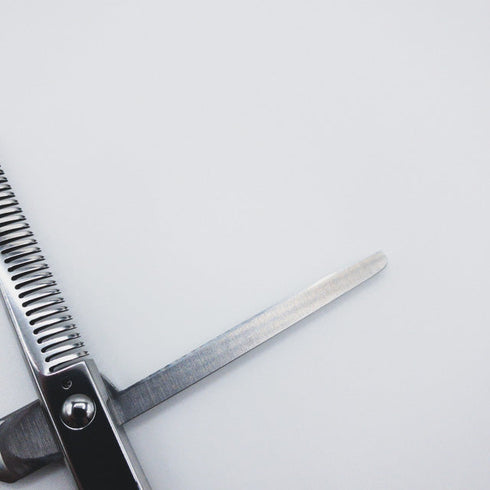 【ミズタニシザーズ ミズタニシザーMIZUTANI SCISSORS】Re-tro THINNING 30レトロ オフセット シザー セニング 美容ハサミ すきばさみ 美容師 理容師 約30% 右利き 5.7インチ 中古 sc331