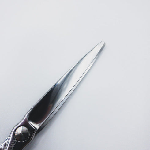 美品【シザーズジャパンSCISSORS JAPAN】CTNVD60i1817N LSBS加工 ギザ刃シザー オフセット 理容 美容ハサミ 美容師 理容師 右利き 6インチ 中古 sc343