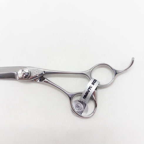 【ナルトシザーズ ナルトシザーNARUTO SCISSORS】サークラインクイーン シザー オフセット 理容 美容ハサミ 美容師 理容師 右利き 5.8インチ 中古 sc3430