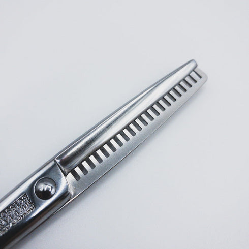 【ミズタニシザーズ ミズタニシザーMIZUTANI SCISSORS】ACRO YURAGI ZEROユラギ ゼロ メガネ シザー セニング 美容ハサミ すきばさみ 美容師 理容師 約10% 右利き 6インチ 中古 sc344