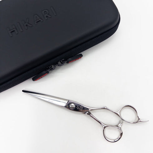 新品同様【ヒカリシザーズHIKARI光シザーHIKARI SCISSORS】KORYU 507 光龍 シザー オフセット 理容 美容ハサミ 美容師 理容師 右利き 6インチ 中古 sc3509