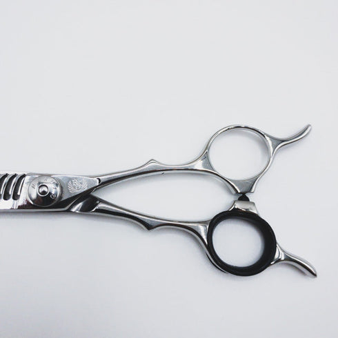 美品【ナルトシザーズ ナルトシザーNARUTO SCISSORS】四梳きシェアライン メガネ シザー セニング 美容ハサミ すきばさみ 美容師 理容師 約45% 右利き 6インチ 中古 sc351