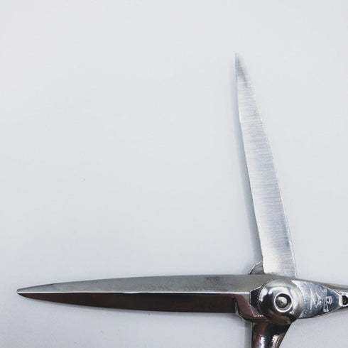 【ナルトシザーズ ナルトシザーNARUTO SCISSORS】RKクイーン シザー オフセット 理容 美容ハサミ 美容師 理容師 右利き 5.8インチ 中古 sc407