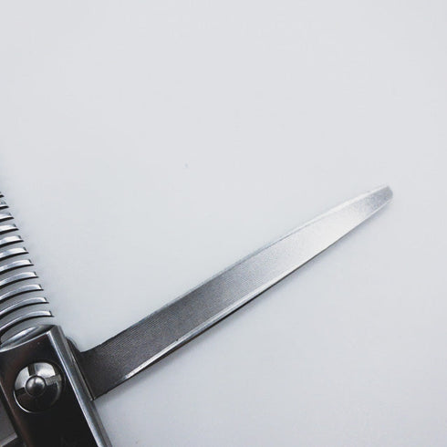 【シザーズジャパンSCISSORS JAPAN】AL25%25i14 メガネ シザー セニング 美容ハサミ すきばさみ 美容師 理容師 約20~30% 右利き 6インチ 中古 sc435