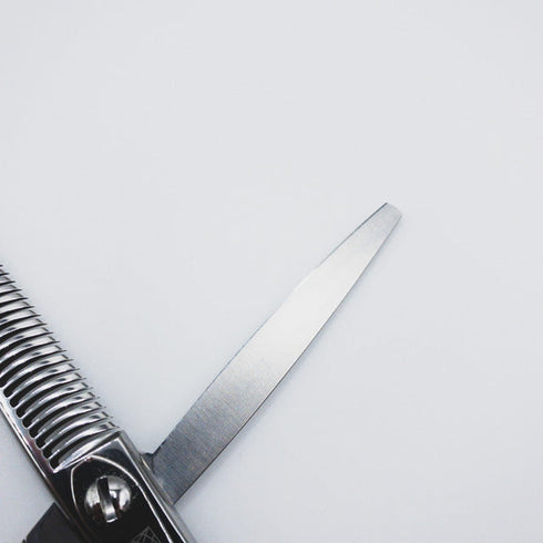 新品未使用【内海ウツミUTSUMI】OF30 トリミングシザー 右利き セニング トリマー ペット 6インチ 中古 sc2634