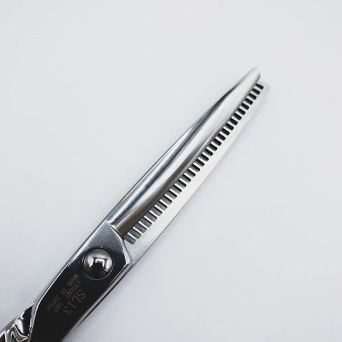 新品未使用【内海ウツミUTSUMI】SL13 メガネ シザー セニング 美容ハサミ すきばさみ 美容師 理容師 約13% 右利き 6インチ 中古 sc2591