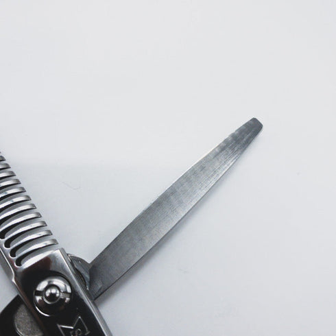 美品【三和技研SANWA SGK】JFS-T22 メガネ シザー セニング 美容ハサミ すきばさみ 美容師 理容師 約10~20% 右利き 5.8インチ 中古 sc568