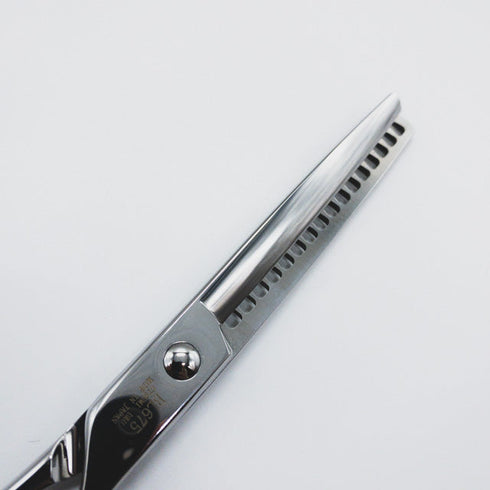 新品未使用【内海ウツミUTSUMI】BL675OF トリミングシザー 右利き セニング トリマー ペット 6.75インチ 中古 sc3409