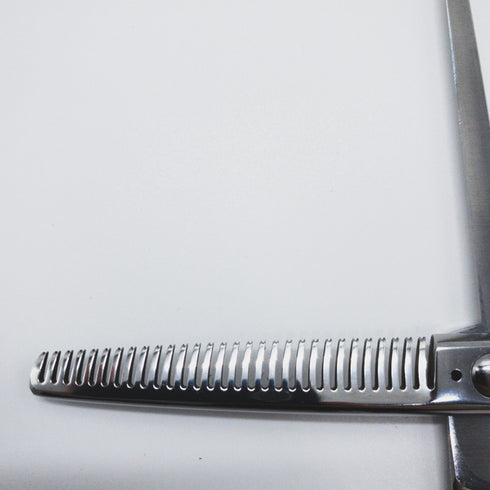 【ミズタニシザーズ ミズタニシザーMIZUTANI SCISSORS】Re-tro THINNING 30レトロ メガネ シザー セニング 美容ハサミ すきばさみ 美容師 理容師 約30% 右利き 5.7インチ 中古 sc637