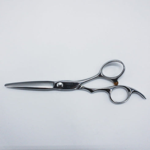 【プリマードPRIMERD】PARUKE・W 5.5 シザー オフセット 理容 美容ハサミ 美容師 理容師 右利き 5.75インチ 中古 sc650