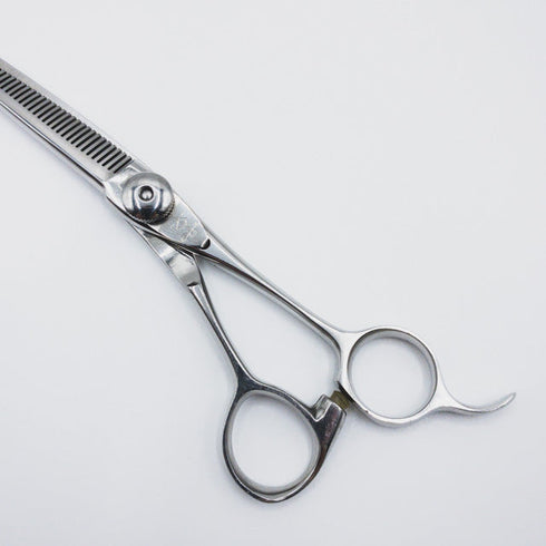 【ナルトシザーズ ナルトシザーNARUTO SCISSORS】ヘネシー オフセット シザー セニング 美容ハサミ すきばさみ 美容師 理容師 約20~29% 右利き 5.6インチ 中古 sc70