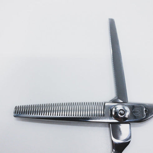 【ミズタニシザーズ ミズタニシザーMIZUTANI SCISSORS】BLACK-SMITH オフセット シザー セニング 美容ハサミ すきばさみ 美容師 理容師 約10~20% 右利き 6インチ 中古 sc701