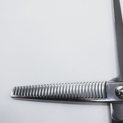 【ミズタニシザーズ ミズタニシザーMIZUTANI SCISSORS】Pixy THINNING 30ピクシー メガネ シザー セニング 美容ハサミ すきばさみ 美容師 理容師 約20~25% 右利き 6インチ 中古 sc727