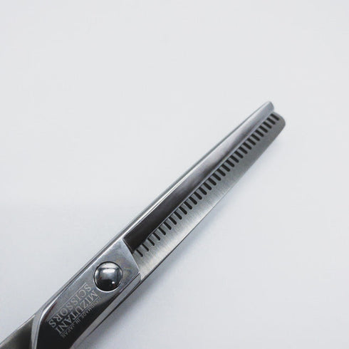 【ミズタニシザーズ ミズタニシザーMIZUTANI SCISSORS】Fit THINNING 30 オフセット シザー セニング 美容ハサミ すきばさみ 美容師 理容師 約30% 右利き 5.7インチ 中古 sc746