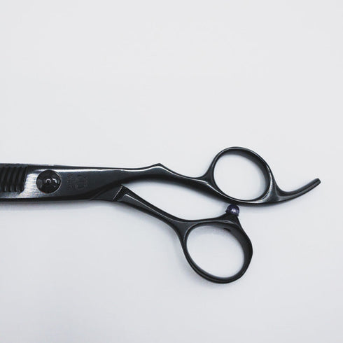 美品【マユミシザーMAYUMI】NOH-30Fブラックコーティング オフセット シザー セニング 美容ハサミ すきばさみ 美容師 理容師 約10~20% 右利き 6インチ 中古 sc76