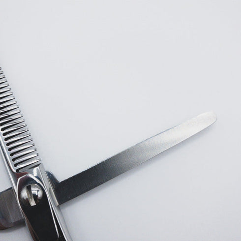 【内海ウツミUTSUMI】NNS-20 オフセット シザー セニング 美容ハサミ すきばさみ 美容師 理容師 約30~40% 右利き 5.9インチ 中古 sc8