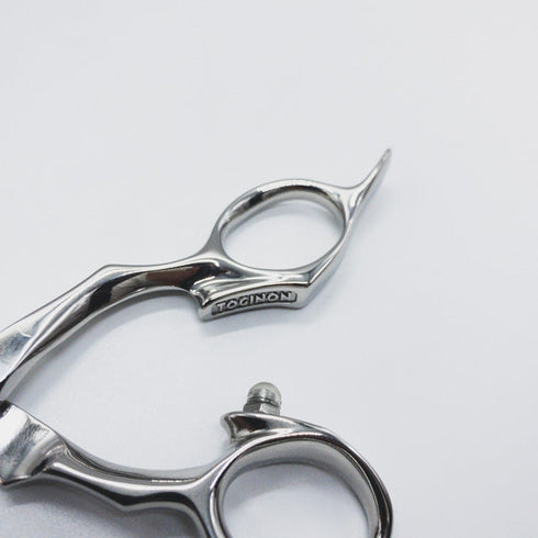 新品同様【トギノンTOGINON】KING SPREAD7.0キングスプレッド シザー オフセット 理容 美容ハサミ 美容師 理容師 右利き 7インチ 中古 sc800