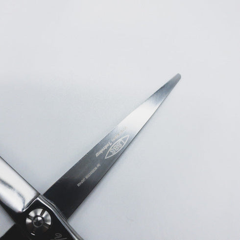 【シザーズジャパンSCISSORS JAPAN】NVHR60i17 LSBS加工 シザー オフセット 理容 美容ハサミ 美容師 理容師 右利き 6インチ 中古 sc849
