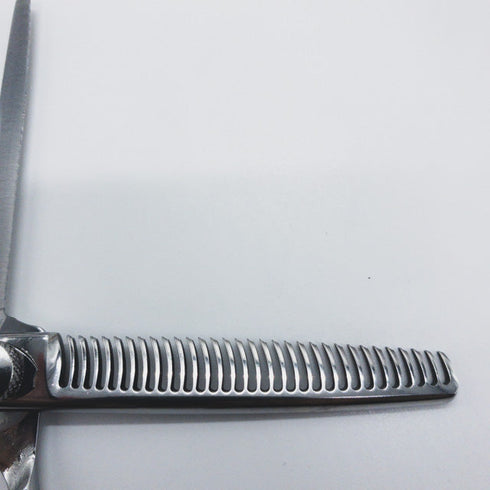 【ナルトシザーズ ナルトシザーNARUTO SCISSORS】二梳きヘネシーラムールS31 オフセット シザー セニング 美容ハサミ すきばさみ 美容師 理容師 約20~25% 左利き 5.8インチ 中古 sc876