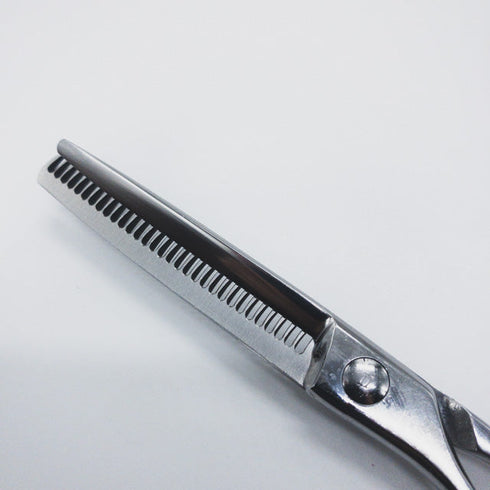 【ナルトシザーズ ナルトシザーNARUTO SCISSORS】二梳きヘネシーラムールS31 オフセット シザー セニング 美容ハサミ すきばさみ 美容師 理容師 約20~25% 左利き 5.8インチ 中古 sc876