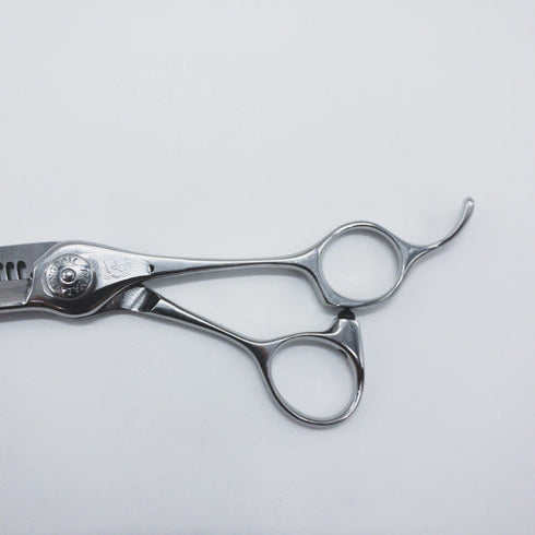 【ナルトシザーズ ナルトシザーNARUTO SCISSORS】三梳きヘネシーローリングB27 オフセット シザー セニング 美容ハサミ すきばさみ 美容師 理容師 約25~30% 右利き 6インチ 中古 sc890