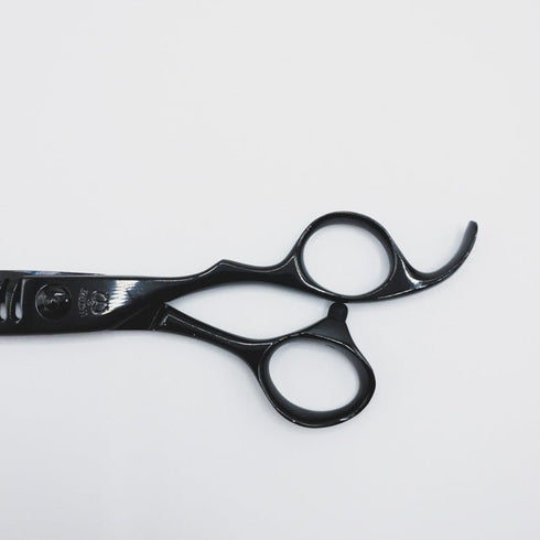 美品【マユミシザーMAYUMI】NOT-16G ブラックコーティング オフセット シザー セニング 美容ハサミ すきばさみ 美容師 理容師 約15~20%% 右利き 6インチ 中古 sc90