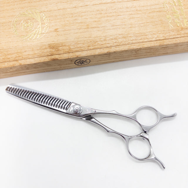 ナルトシザーズ ナルトシザーNARUTO SCISSORS】四梳きヘネシー